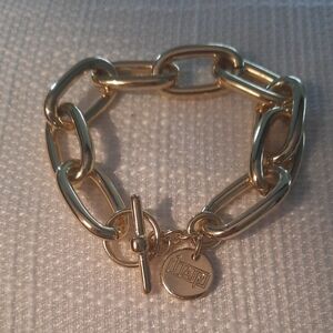 Gold Chain Bracelet with Toggle Clasp